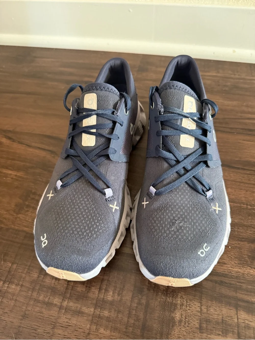 On Cloud X Women’s Shoes Size 8 1/2 Gray Purple